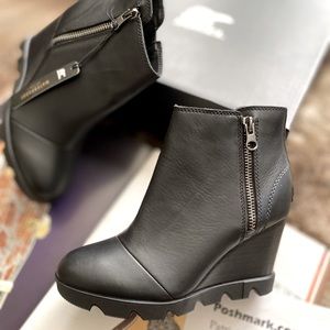 Sorel Joan Uptown Zip Chelsea Lug Sole Booties